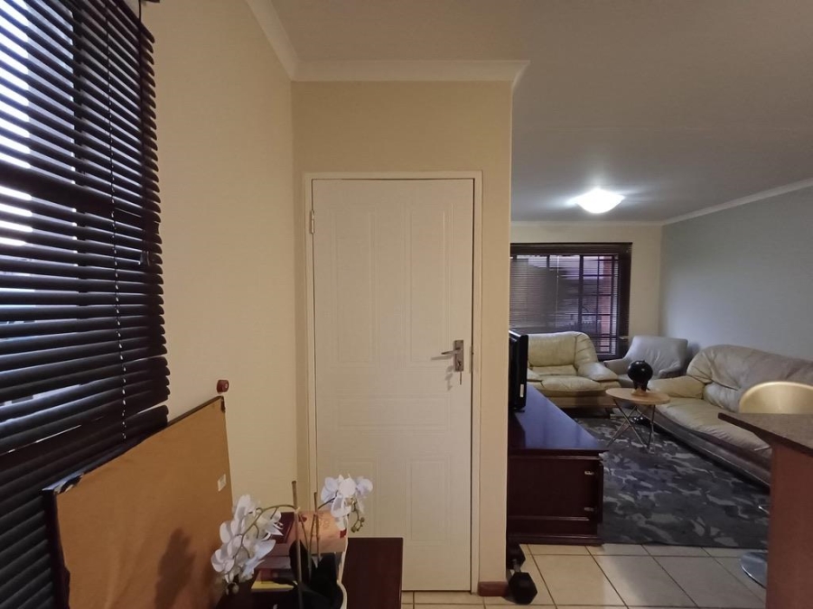 2 Bedroom Property for Sale in Hillside Free State